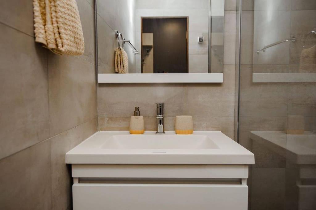 Very Stylish Apartament In Middle Of City. Chisinau Bagian luar foto